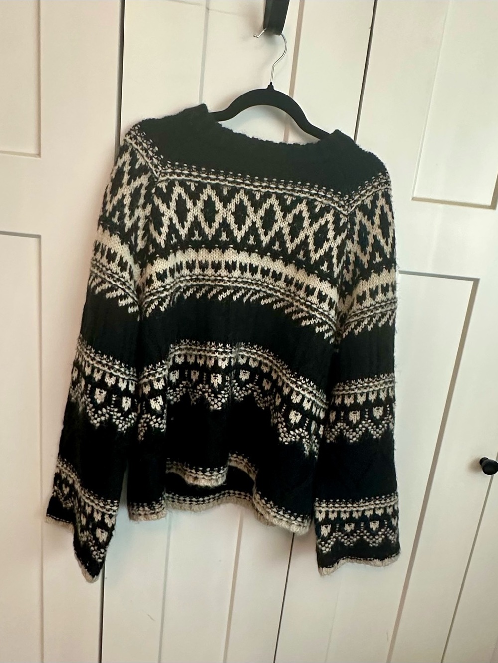 Sanctuary Black and Cream Patterned Knit Sweater